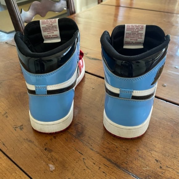Nike Jordan 1 Retro High Fearless UNC Chicago Size 8